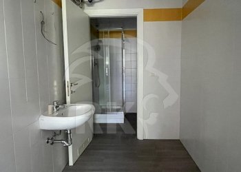 IMG_0514.JPG - Office Via Alfieri Maserati 3, Bologna (neighborhood San Donato) - photo 8