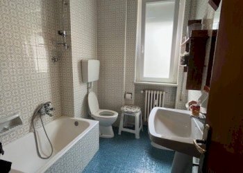 wc vasca.jpeg - Appartamento Via Dario Campana 47, Rimini - foto 17