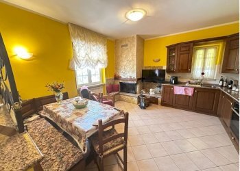 lu3.jpg - Portion of a house Luni - photo 3