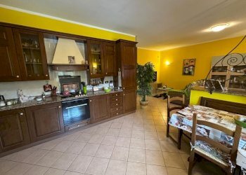 lu7.jpg - Portion of a house Luni - photo 7