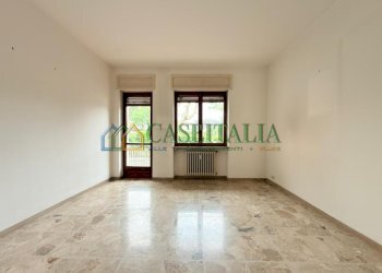 2.jpeg - Four-room apartment Ivrea - photo 2