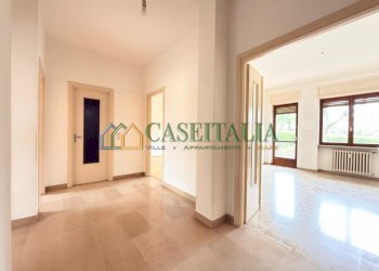 6.jpeg - Four-room apartment Ivrea - photo 4