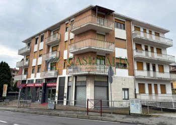 26.jpeg - Four-room apartment Ivrea - photo 24