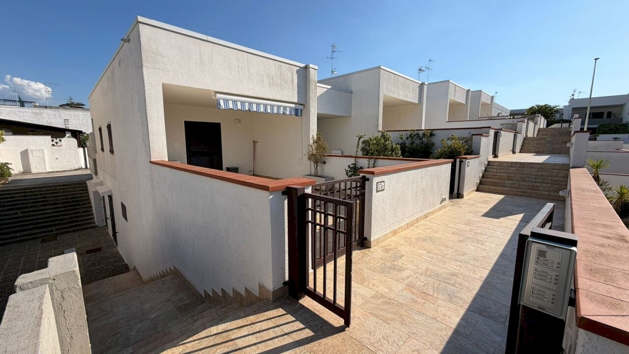 prospetto esterno - Villa a Schiera Contrada Capitolo 91, Monopoli - foto 2