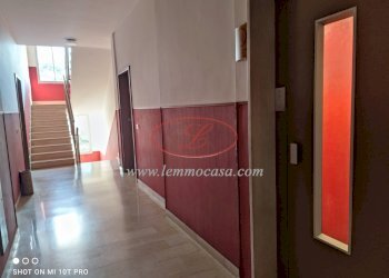 scala condominiale - Three-room apartment Via Fabio Filzi 43, Diano Marina - photo 8