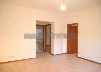 SALONE - Three-room apartment Via San Bartolomeo, Perugia - photo 1