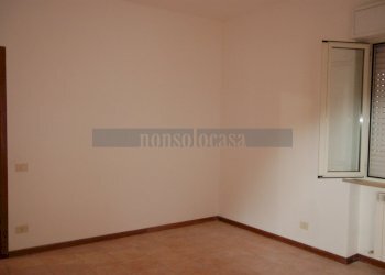 SECONDA CAMERA - Three-room apartment Via San Bartolomeo, Perugia - photo 7