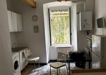 3.jpg - Four-room apartment at auction Via del Lagaccio 31, Genova (neighborhood Lagaccio) - photo 2
