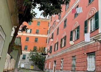 1.jpg - Four-room apartment at auction Via del Lagaccio 31, Genova (neighborhood Lagaccio) - photo 6