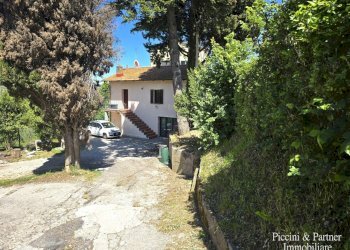 01.jpg - Three-room apartment Via San Girolamo 178, Perugia - photo 1