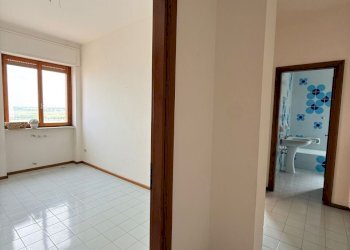 WhatsApp Image 2026-04-22 at 14.54.57.jpeg - Three-room apartment Via Vincenzo Ciardo 1, Lecce - photo 16