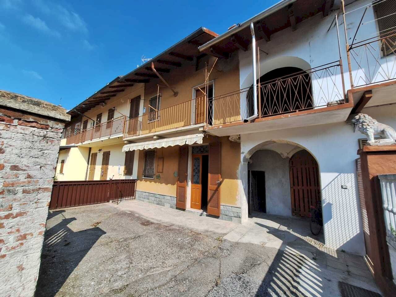 WhatsApp Image 2026-04-27 at 10.28.39.jpeg - Independent house Via Vittorio Veneto 5, Prarolo - photo 1
