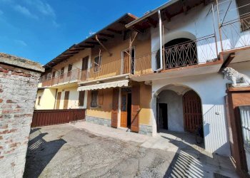 WhatsApp Image 2026-04-27 at 10.28.39.jpeg - Independent house Via Vittorio Veneto 5, Prarolo - photo 1