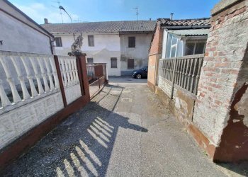 WhatsApp Image 2026-04-27 at 10.28.38.jpeg - Independent house Via Vittorio Veneto 5, Prarolo - photo 6