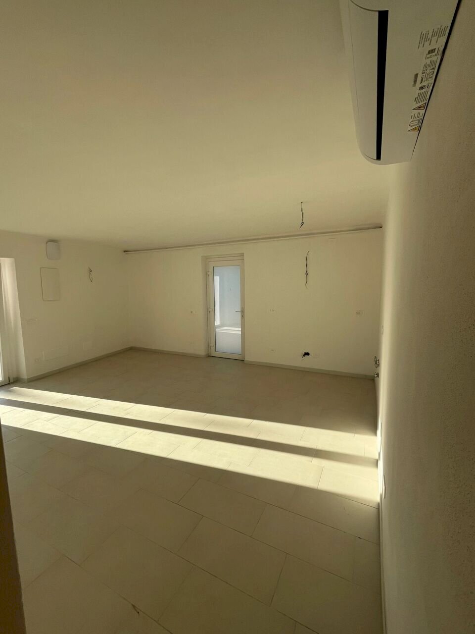 Immagine WhatsApp 2025-10-11 ore 10.51.36_62e81192 - Appartamento Sarzana - foto 2