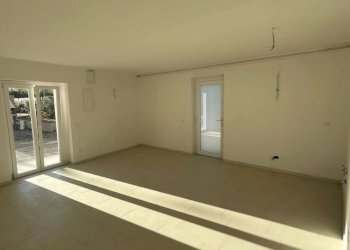 Immagine WhatsApp 2025-10-11 ore 10.51.36_04950b3d - Appartamento Sarzana - foto 3