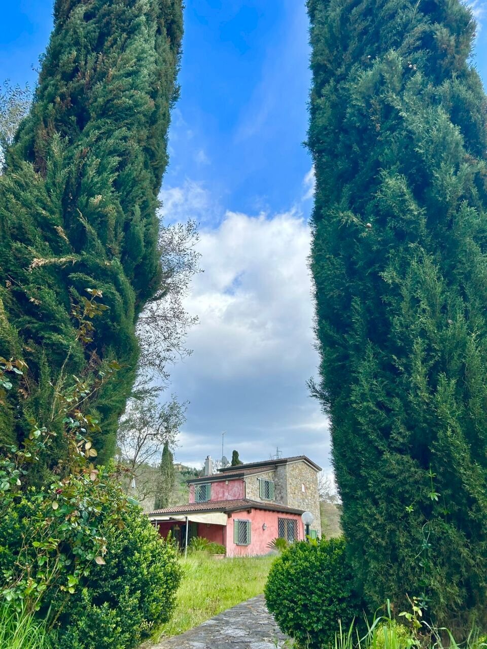 28044e8f-2c84-44a1-af69-976526d9783d.jpg - Villa Sarzana - foto 1
