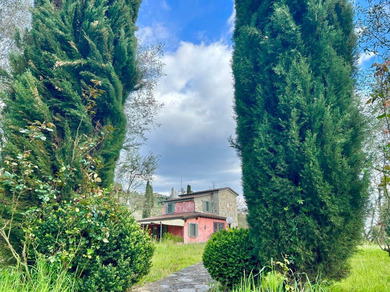 c38a4e56-5f6d-4233-a5ac-76332006902d.jpg - Villa Sarzana - foto 3