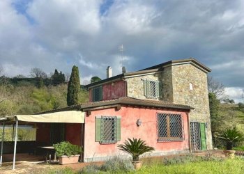 356dbf83-5a10-44e0-b143-85972ce68827.jpg - Villa Sarzana - foto 15
