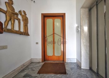 20.jpg - Attic Viale Eugenio Chiesa 21, Massa - photo 14