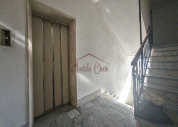 21.jpg - Attic Viale Eugenio Chiesa 21, Massa - photo 15
