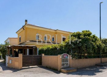 Villa Bifamiliare Via Eugenio Montale n. 43 Olbia, Olbia - foto 1