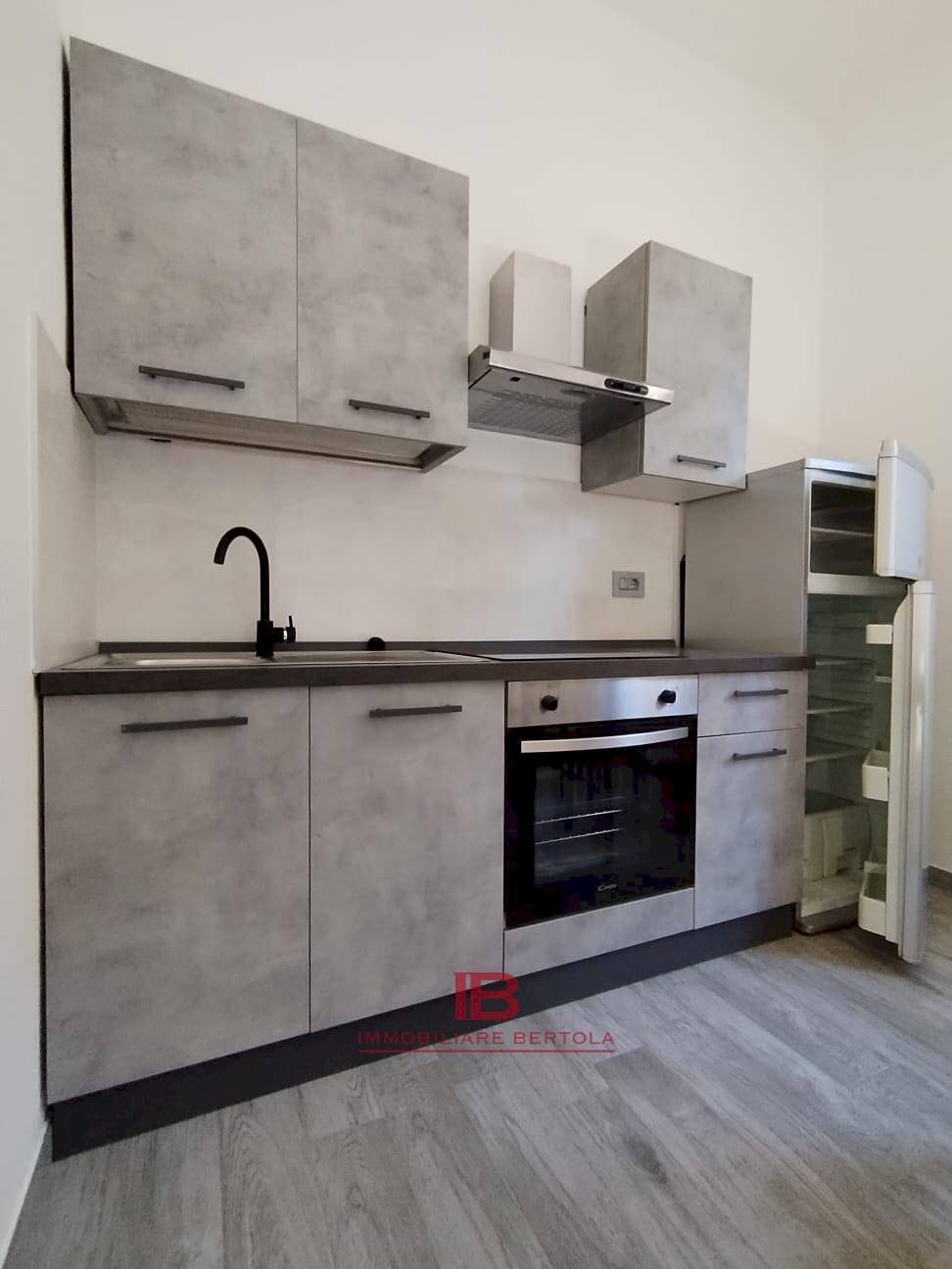 Bilocale Cuneo (zona Cuneo Nuova) - foto 2