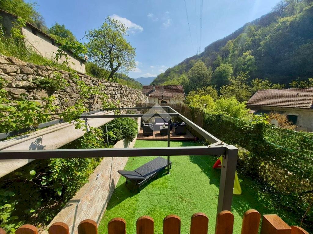 Four-room apartment Via Don Minzoni, Sant'Olcese - photo 2
