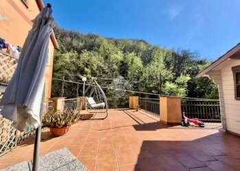 Four-room apartment Via Don Minzoni, Sant'Olcese - photo 3