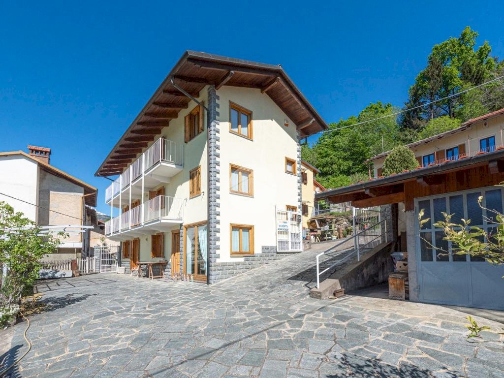 Independent house Borgata Combacalda, Giaveno - photo 1