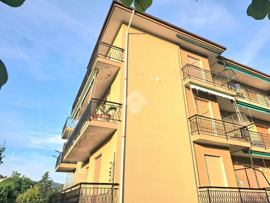 Three-room apartment Via Giaiette, Diano Marina - photo 3