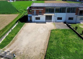 Semi-detached house Strada savona, Poirino - photo 1