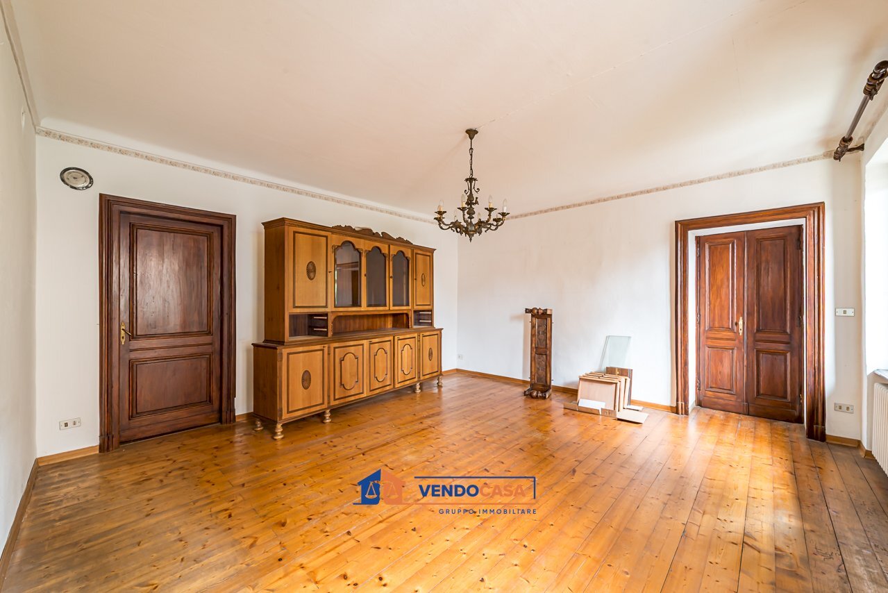 Three-room apartment Racconigi - photo 1