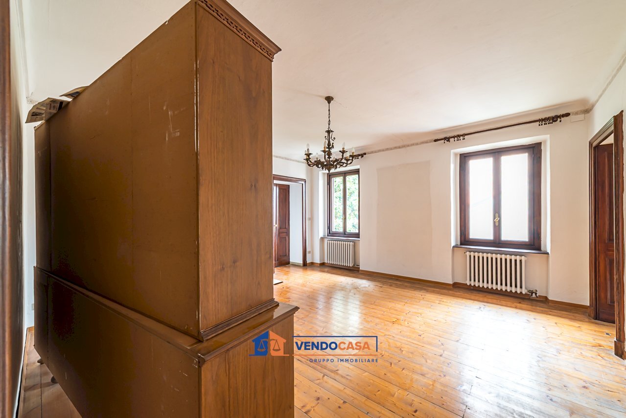 Three-room apartment Racconigi - photo 3