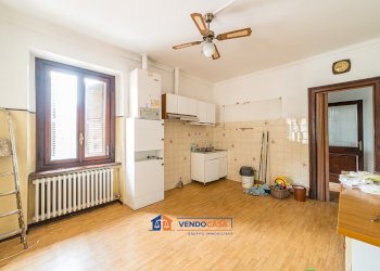 Three-room apartment Racconigi - photo 8