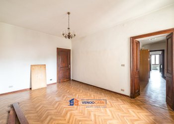 Three-room apartment Racconigi - photo 15