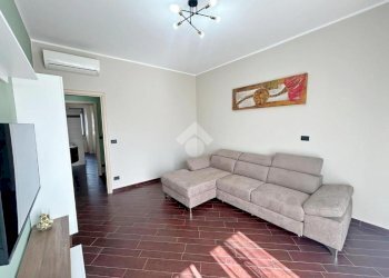 Three-room apartment Via Roma, Ciriè - photo 6