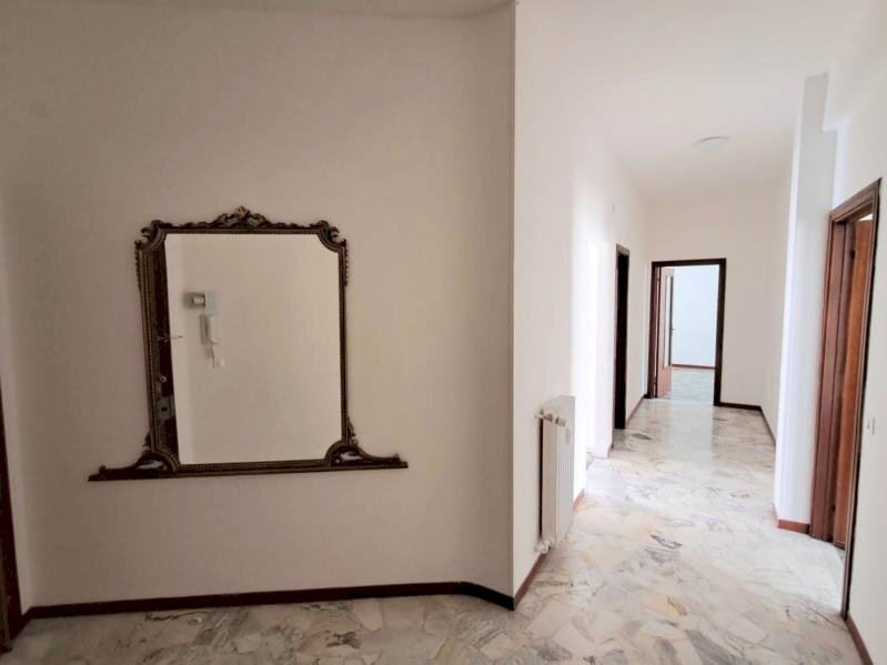 Quadrilocale Savona (zona Oltreletimbro) - foto 3