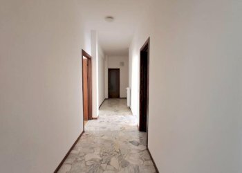 Quadrilocale Savona (zona Oltreletimbro) - foto 11