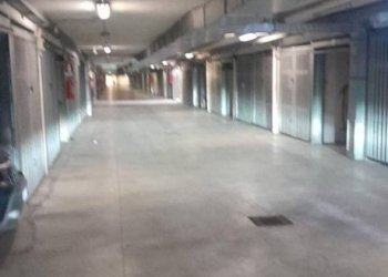 Box Piazza Manfredi Azzarita, Bologna (zona Centro Storico) - foto 2