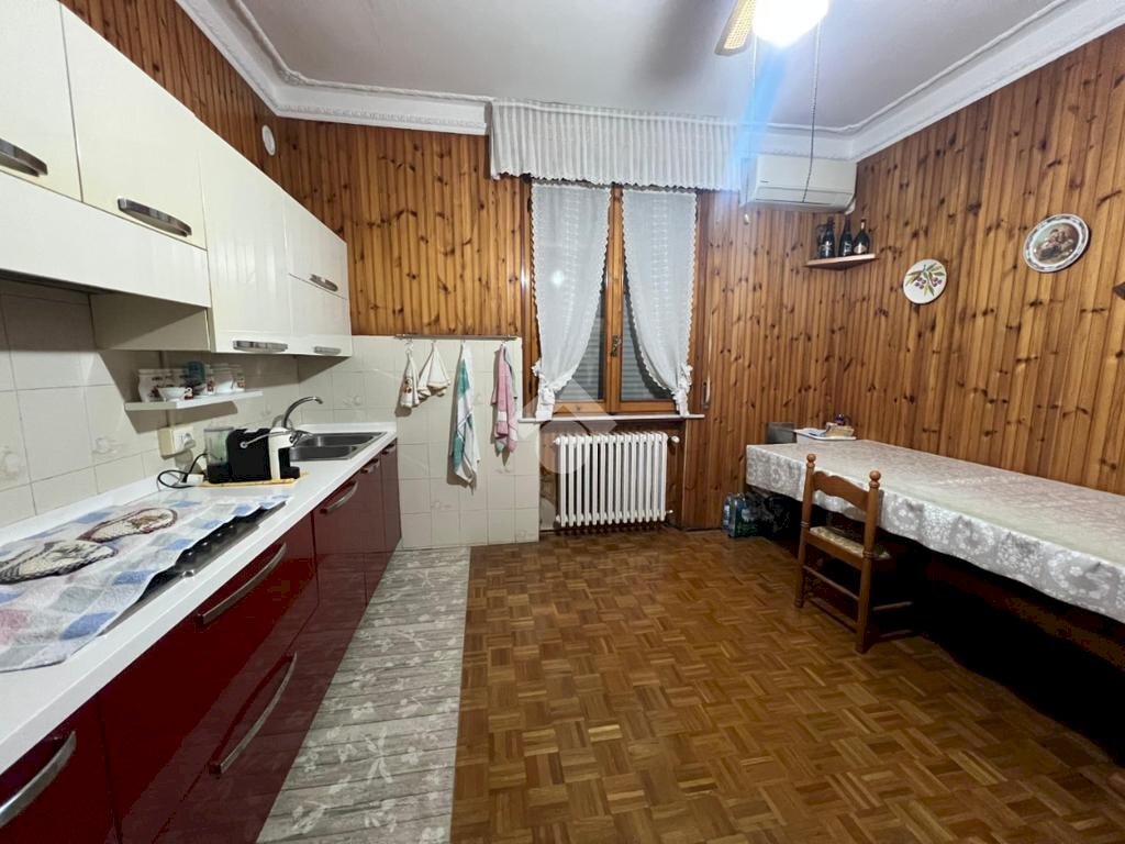 Three-room apartment Via per parma, Traversetolo - photo 2