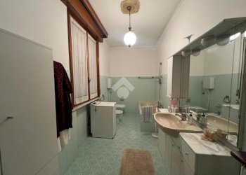 Three-room apartment Via per parma, Traversetolo - photo 10