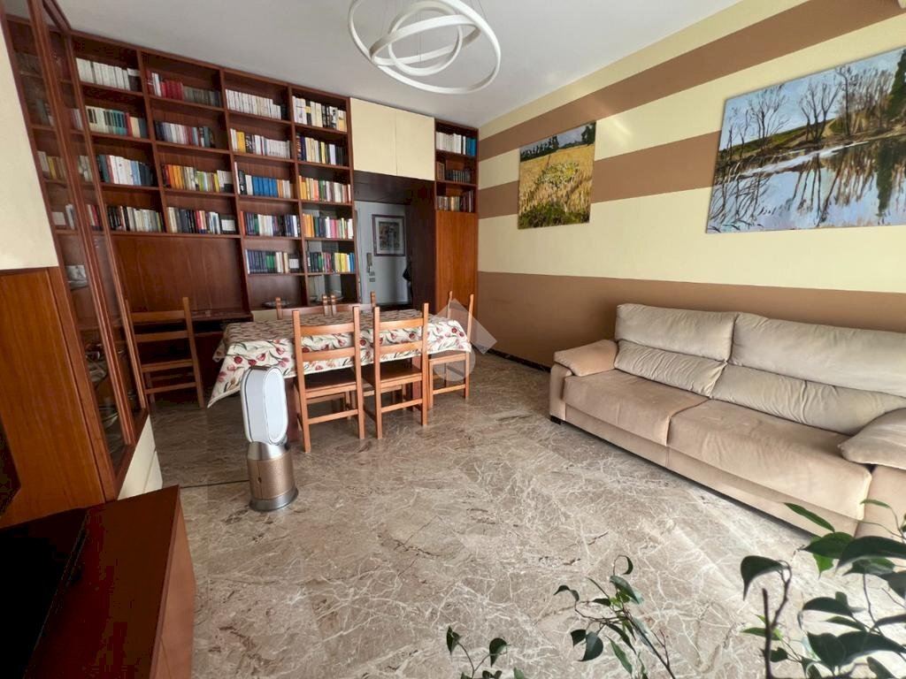 Three-room apartment Via Novara, Abbiategrasso - photo 1