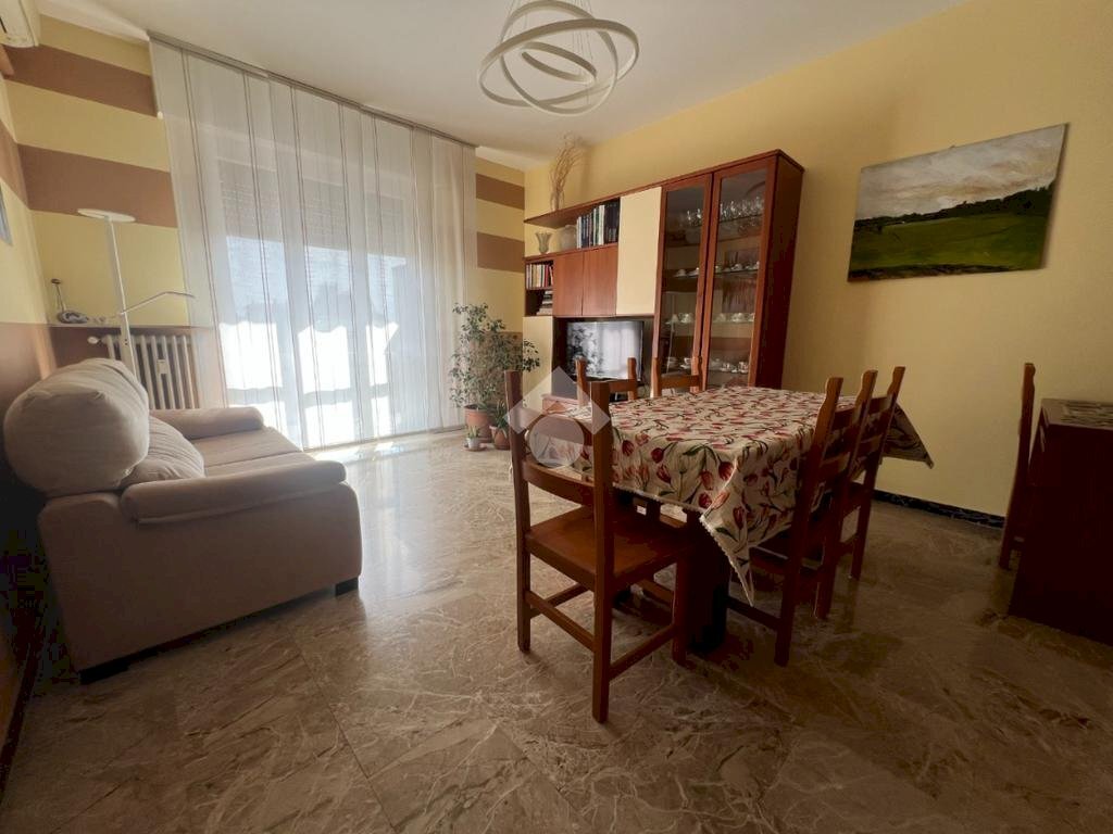 Three-room apartment Via Novara, Abbiategrasso - photo 2