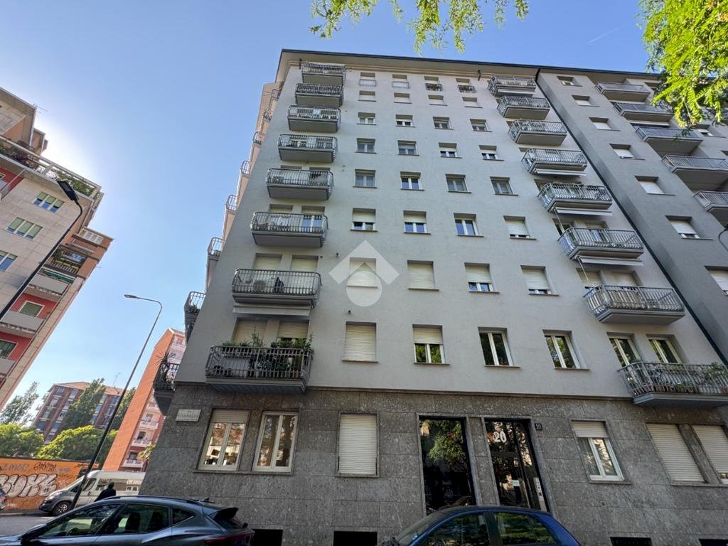 Four-room apartment Via Pisanello, Milano (neighborhood Gambara) - photo 1