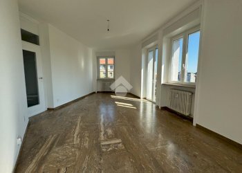Four-room apartment Via Pisanello, Milano (neighborhood Gambara) - photo 2