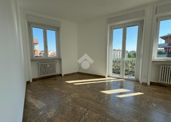 Four-room apartment Via Pisanello, Milano (neighborhood Gambara) - photo 3