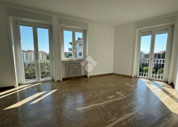Four-room apartment Via Pisanello, Milano (neighborhood Gambara) - photo 16