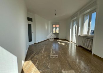 Four-room apartment Via Pisanello, Milano (neighborhood Gambara) - photo 17