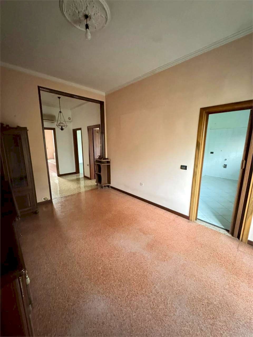 Three-room apartment Modena (neighborhood Circoscrizione 1) - photo 1